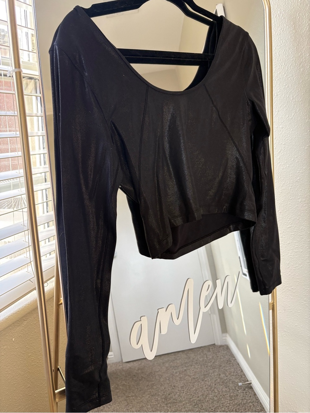 lululemon athletica Black Long-Sleeve Scoop Neck Crop Top